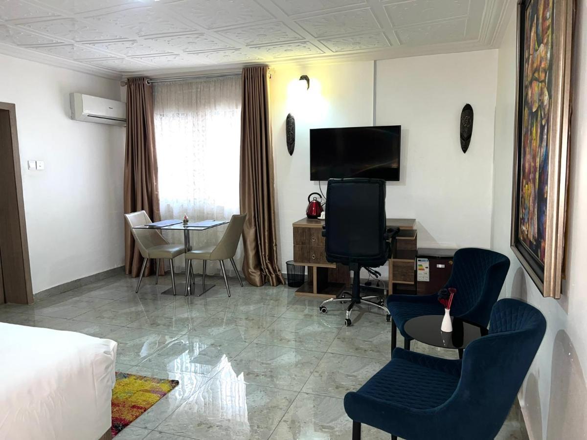 Urban Rootz Hotel Abuja Exterior photo