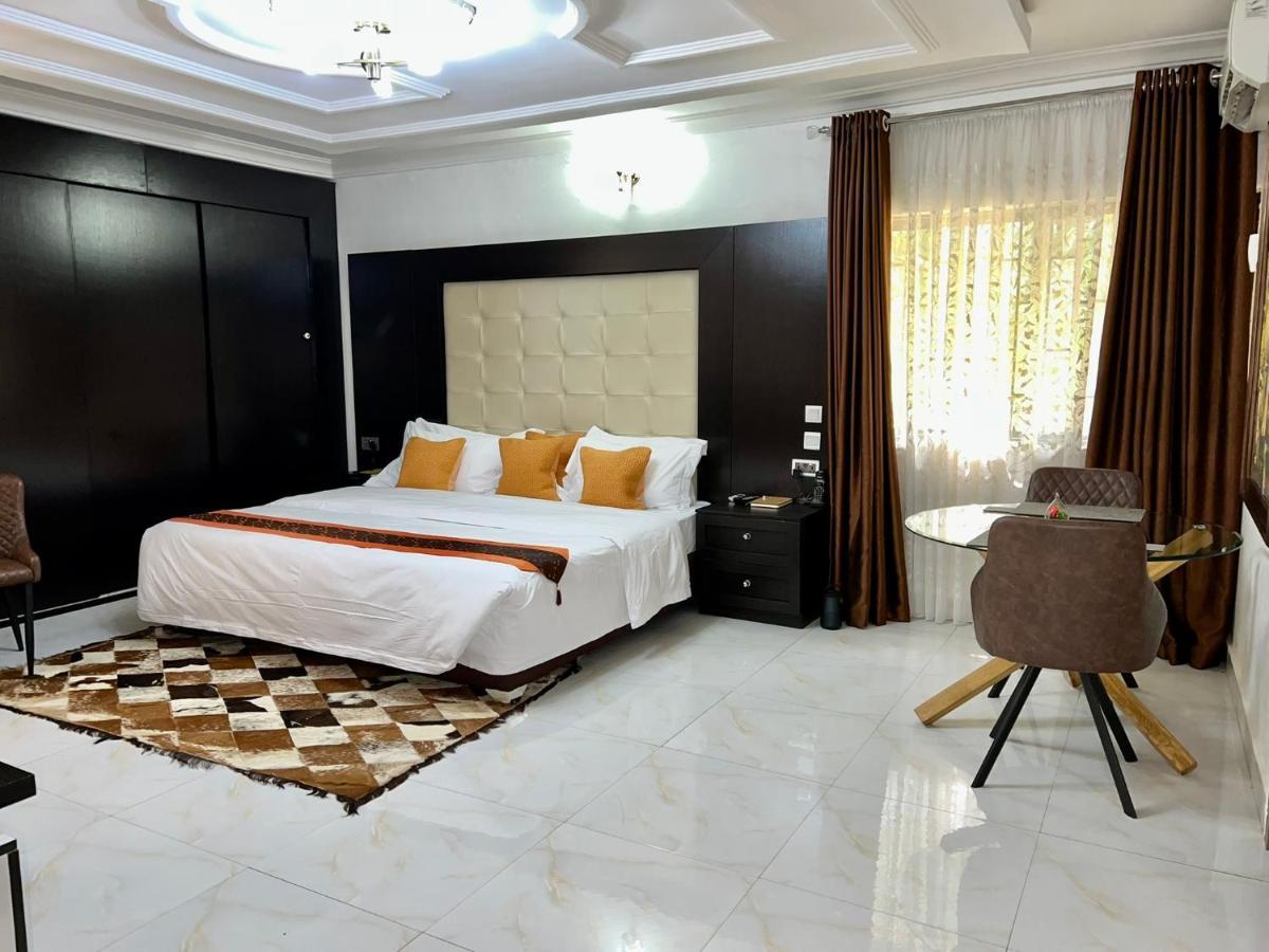 Urban Rootz Hotel Abuja Exterior photo