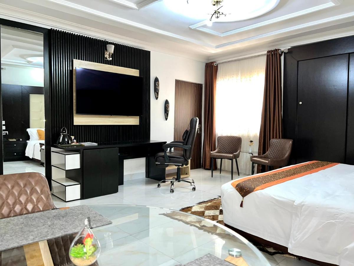 Urban Rootz Hotel Abuja Exterior photo
