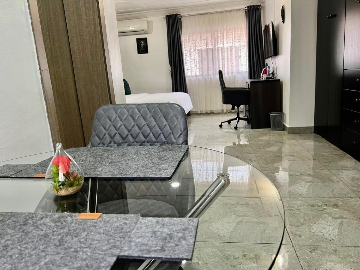 Urban Rootz Hotel Abuja Exterior photo