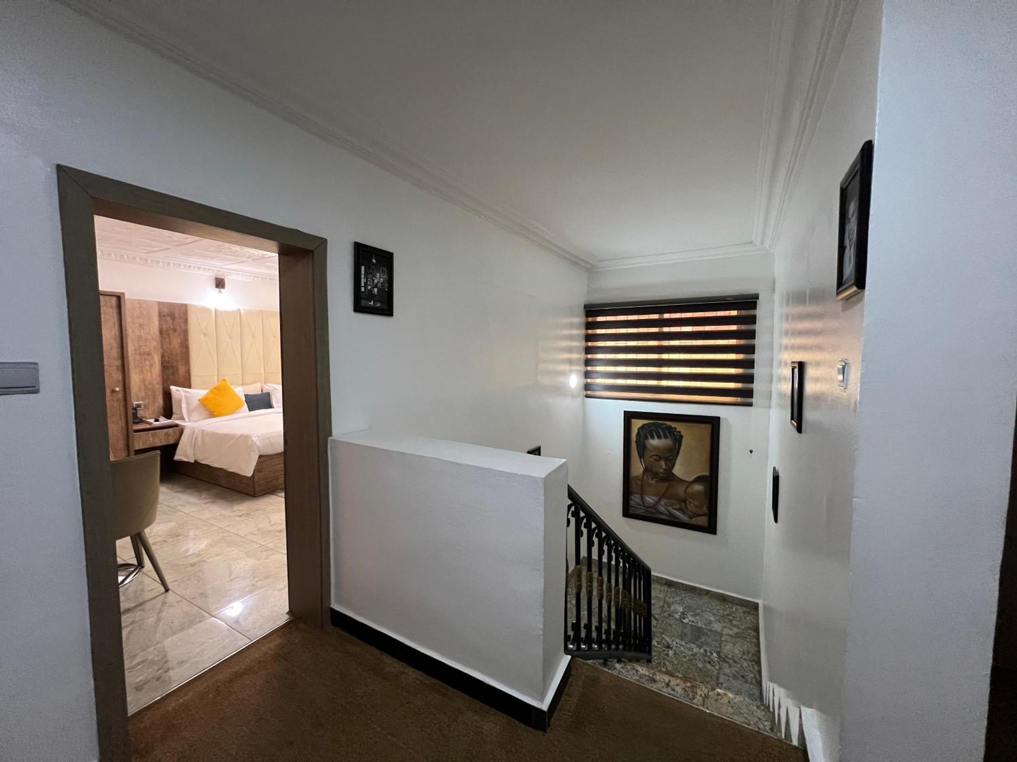 Urban Rootz Hotel Abuja Exterior photo