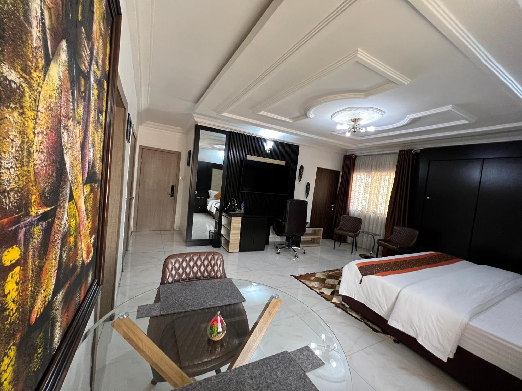 Urban Rootz Hotel Abuja Exterior photo