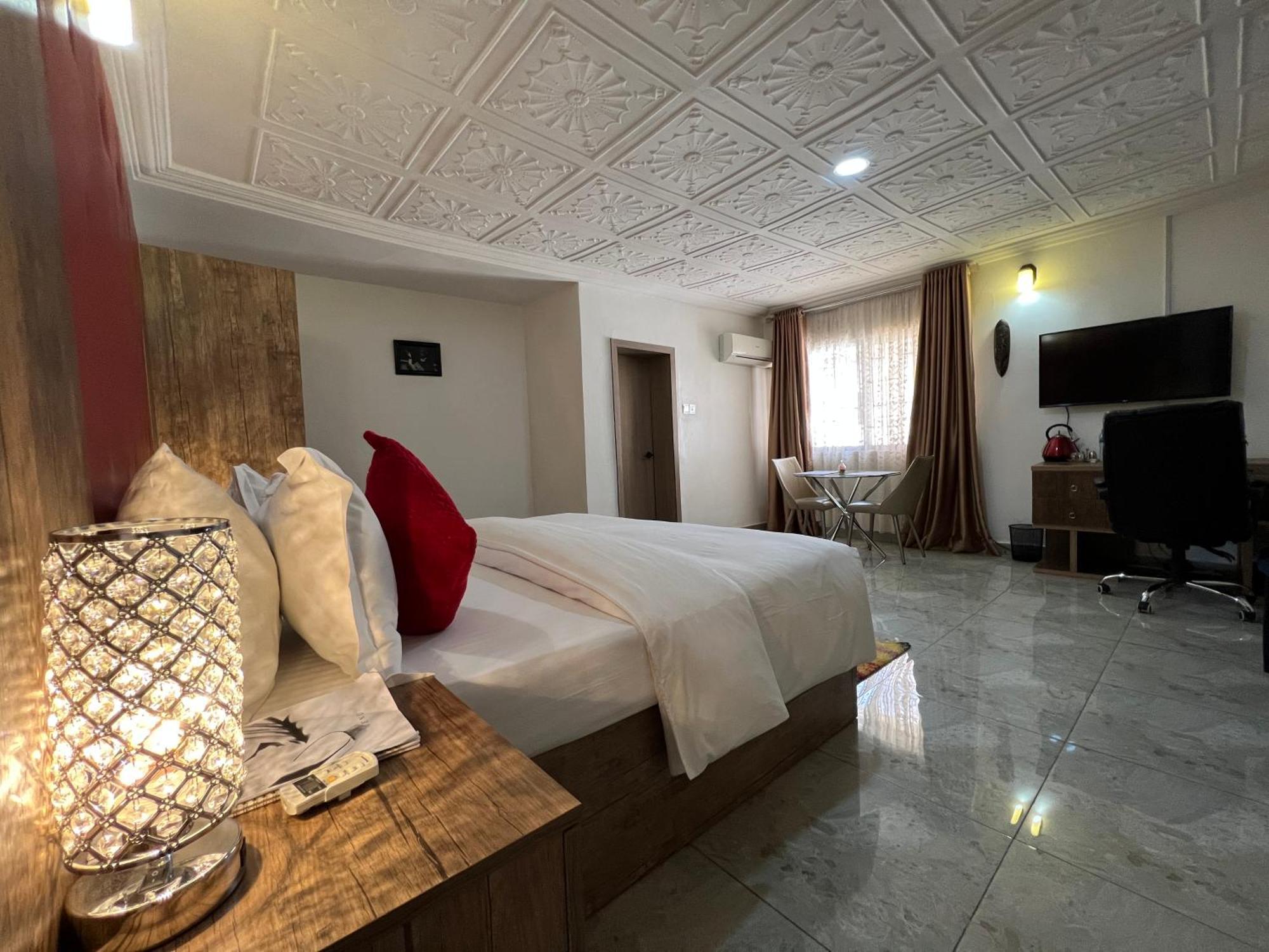 Urban Rootz Hotel Abuja Exterior photo