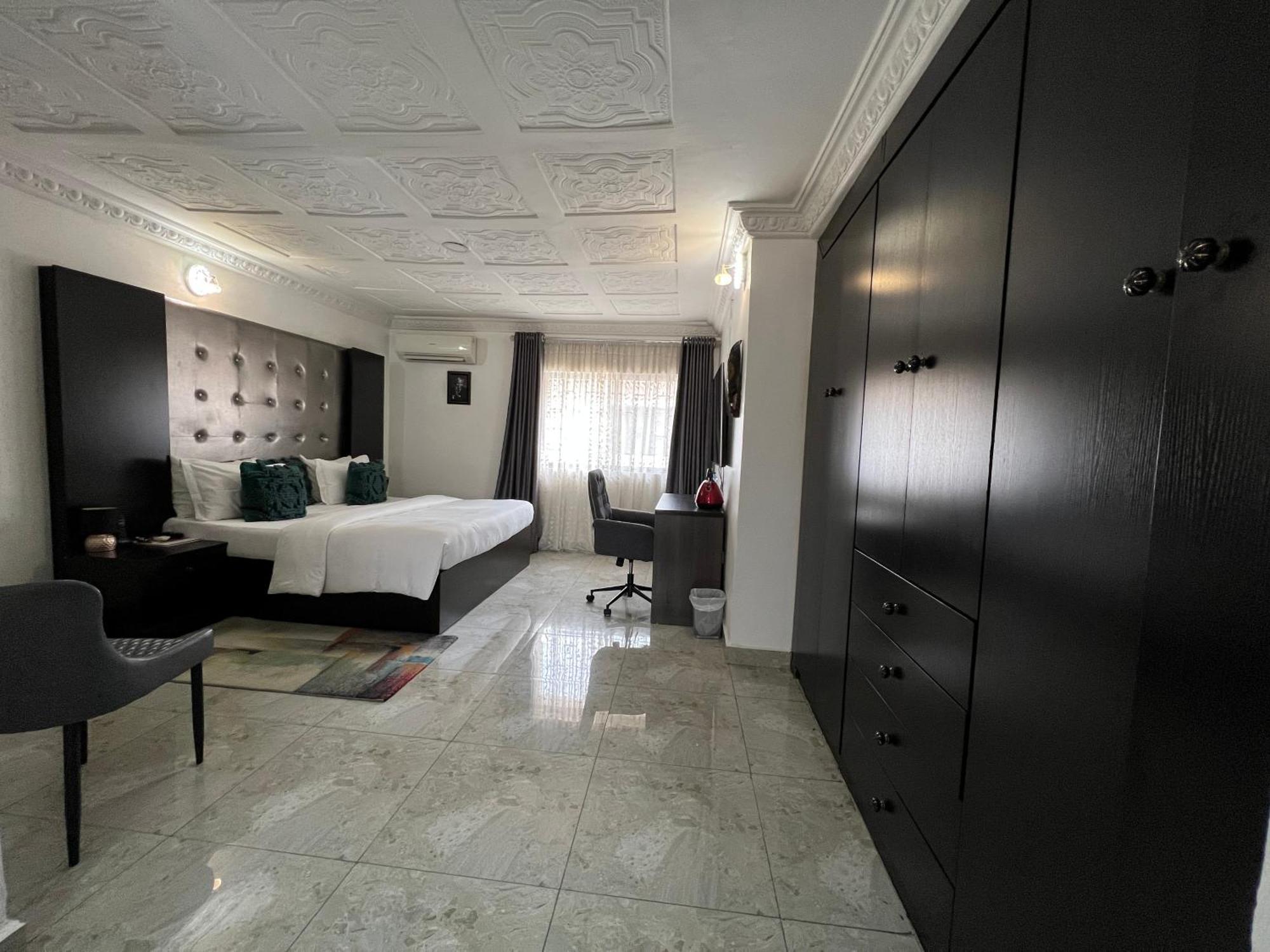 Urban Rootz Hotel Abuja Exterior photo